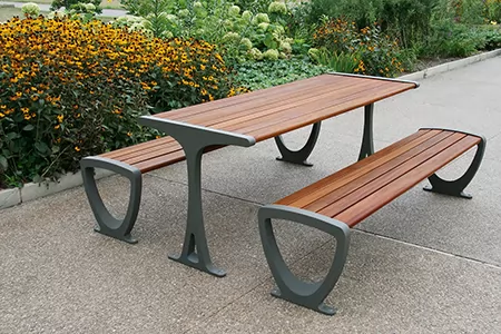 户外木质休闲桌椅