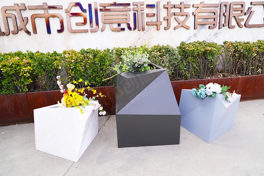 不锈钢花箱,异形组合花钵,多边形花箱,景观花钵,铁艺花箱,户外花箱