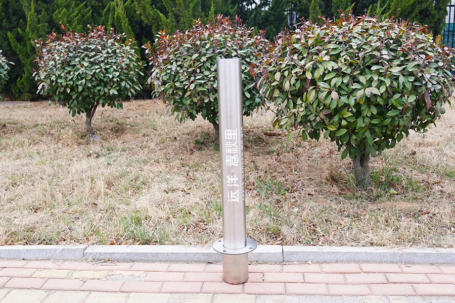 不锈钢路桩,预埋挡车柱,交通道路警示柱,隔离路障,路桩厂家,路桩价格