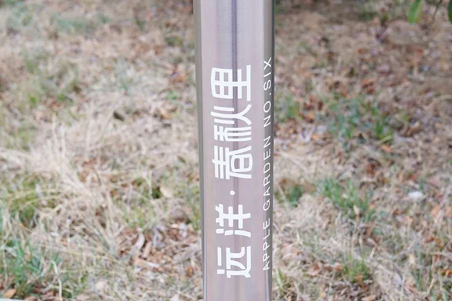 不锈钢路桩,预埋挡车柱,交通道路警示柱,隔离路障,路桩厂家,路桩价格