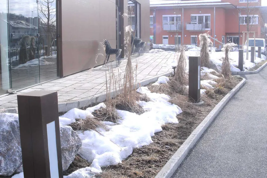 发光路桩,耐候钢挡车柱,户外警示柱,路障,道路隔离带