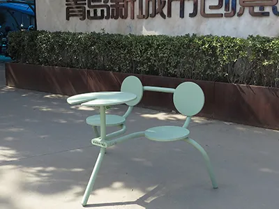 阿加塔连体桌椅