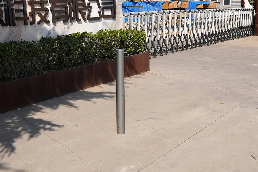 不锈钢路桩,道路示警桩,隔离路桩,固定路桩