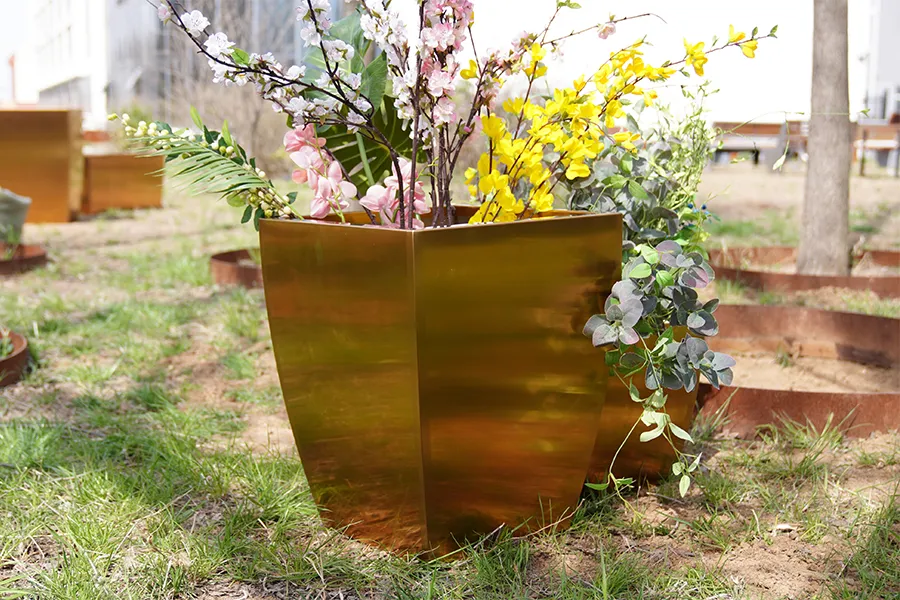 真空镀膜花箱,香槟金不锈钢花箱,室内外金属组合花箱
