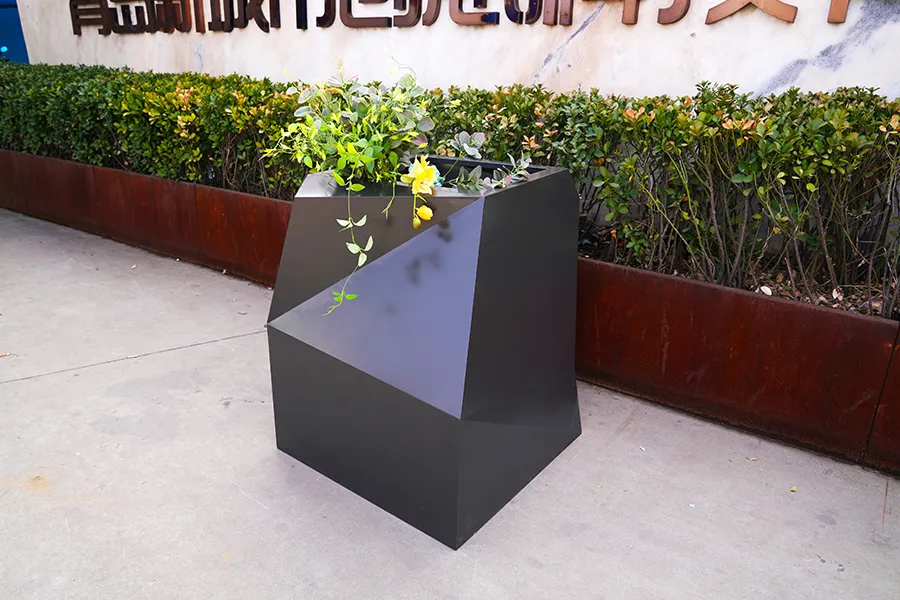 不锈钢花箱,异形组合花钵,多边形花箱,景观花钵,铁艺花箱,户外花箱