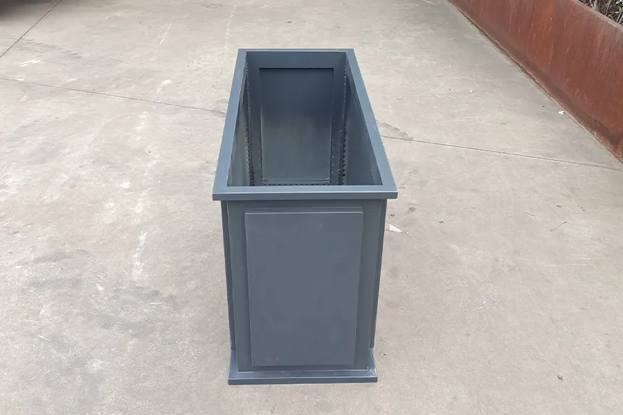 室内外花箱,户外花箱,铁艺花箱,户外成品花箱,道路花箱厂家