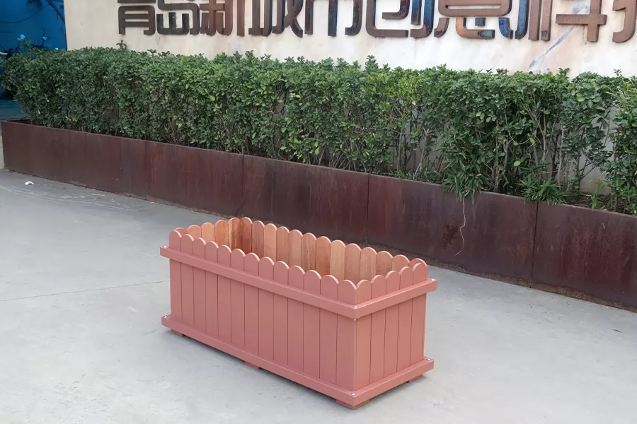 防腐木花箱,户外组合花箱,户外花箱定制厂家